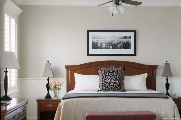 THE ELDRIDGE HOTEL (Lawrence)